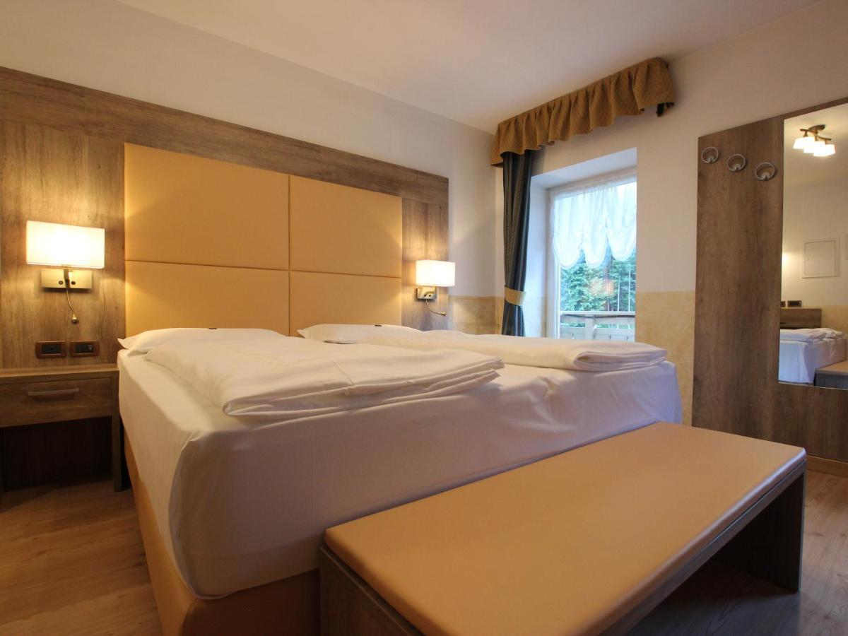 Hotel Rosalpina Soraga Ngoại thất bức ảnh