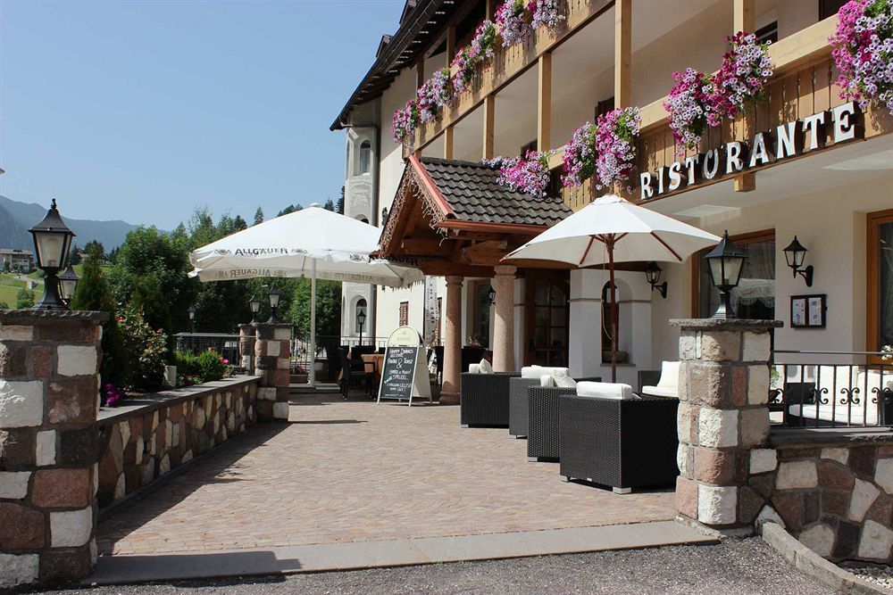 Hotel Rosalpina Soraga Ngoại thất bức ảnh