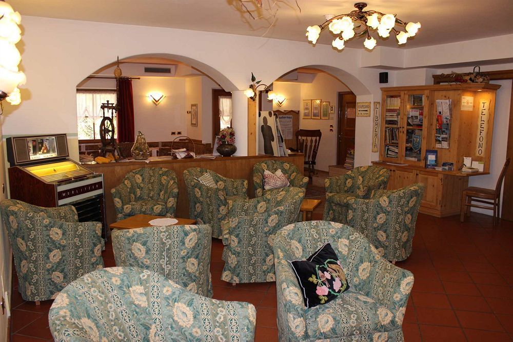 Hotel Rosalpina Soraga Ngoại thất bức ảnh